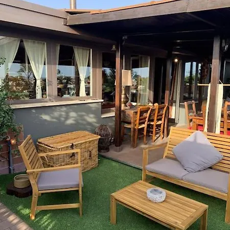 Апартаменты Spectacular And Cozy Loft W/terrace, Near Termini Рим